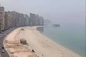 غلق شواطئ العجمي وغرب الإسكندرية بسبب ارتفاع الأمواج.. غدًا