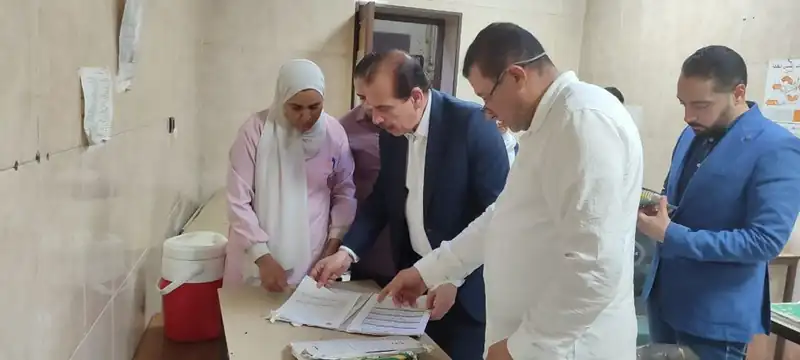 نائب وزير الصحة يوجه بإحالة إدارة مستشفى أم المصريين للتحقيق بعد جولة مفاجئة