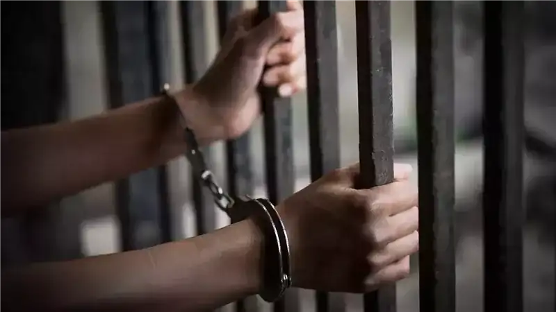 النيابة تحيل 3 عاطلين للمحاكمة بتهمة الاعتداء على مواطنين بروض الفرج