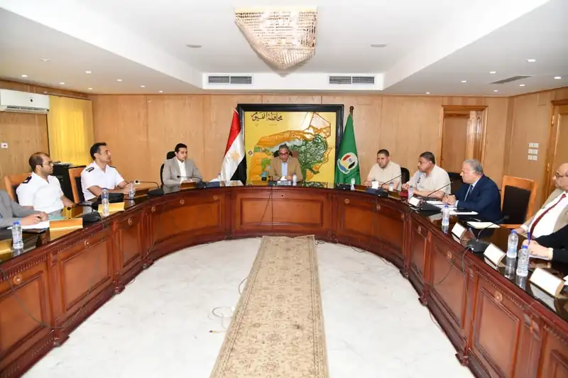 محافظ الفيوم يراجع جاهزية المدارس للعام الدراسي الجديد 2025/2026