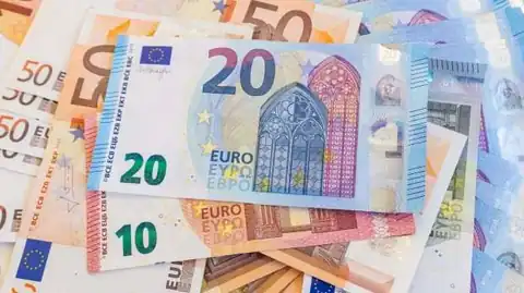 أسعار اليورو اليوم في مصر.. استقرار نسبي أمام الجنيه مع تفاوت طفيف بين البنوك