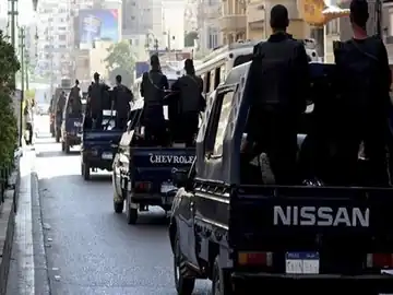 حملة أمنية مكبرة بشبرا الخيمة تضبط عناصر إجرامية خطرة