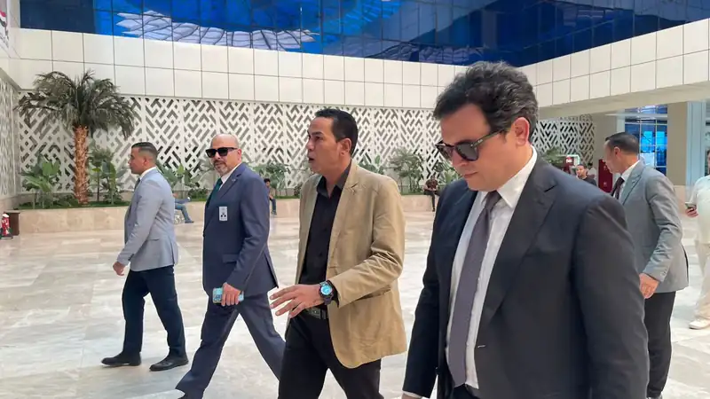 وزير الثقافة يتابع بمستشفى معهد ناصر إجراءات خروج جثمان صنع الله إبراهيم وتشييعه
