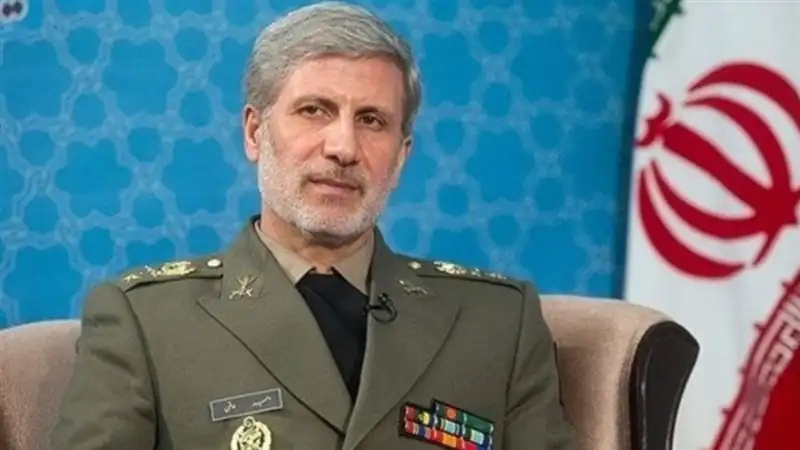 الجيش الإيراني: لا تجارة ولا عيش في المنطقة إلا للجميع