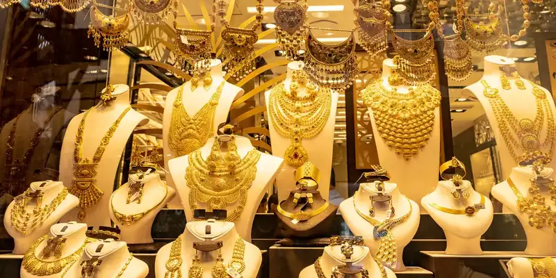 أسعار الذهب اليوم الثلاثاء في مصر.. عيار 21 يسجل 6230 جنيهاً
