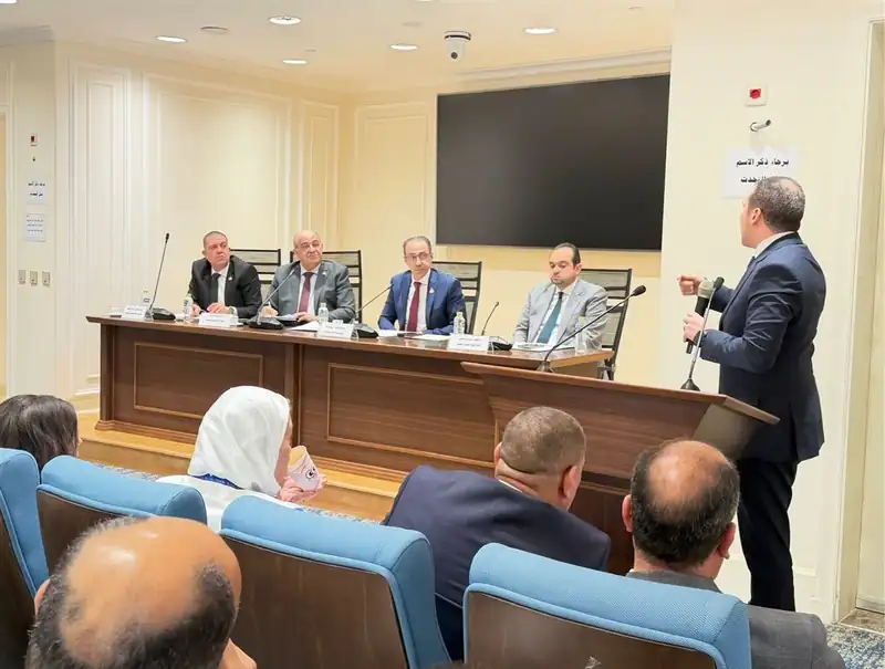 “صحة النواب” توصي بضم المسعفين للكادر الطبي ورفع أجورهم