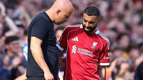 تضامن واسع من لاعبي ليفربول مع محمد صلاح بعد منشوره الأخير